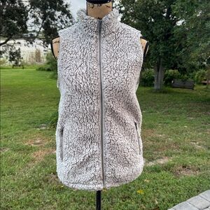 Thread & Supply Cream Sherpa Vest Size Small